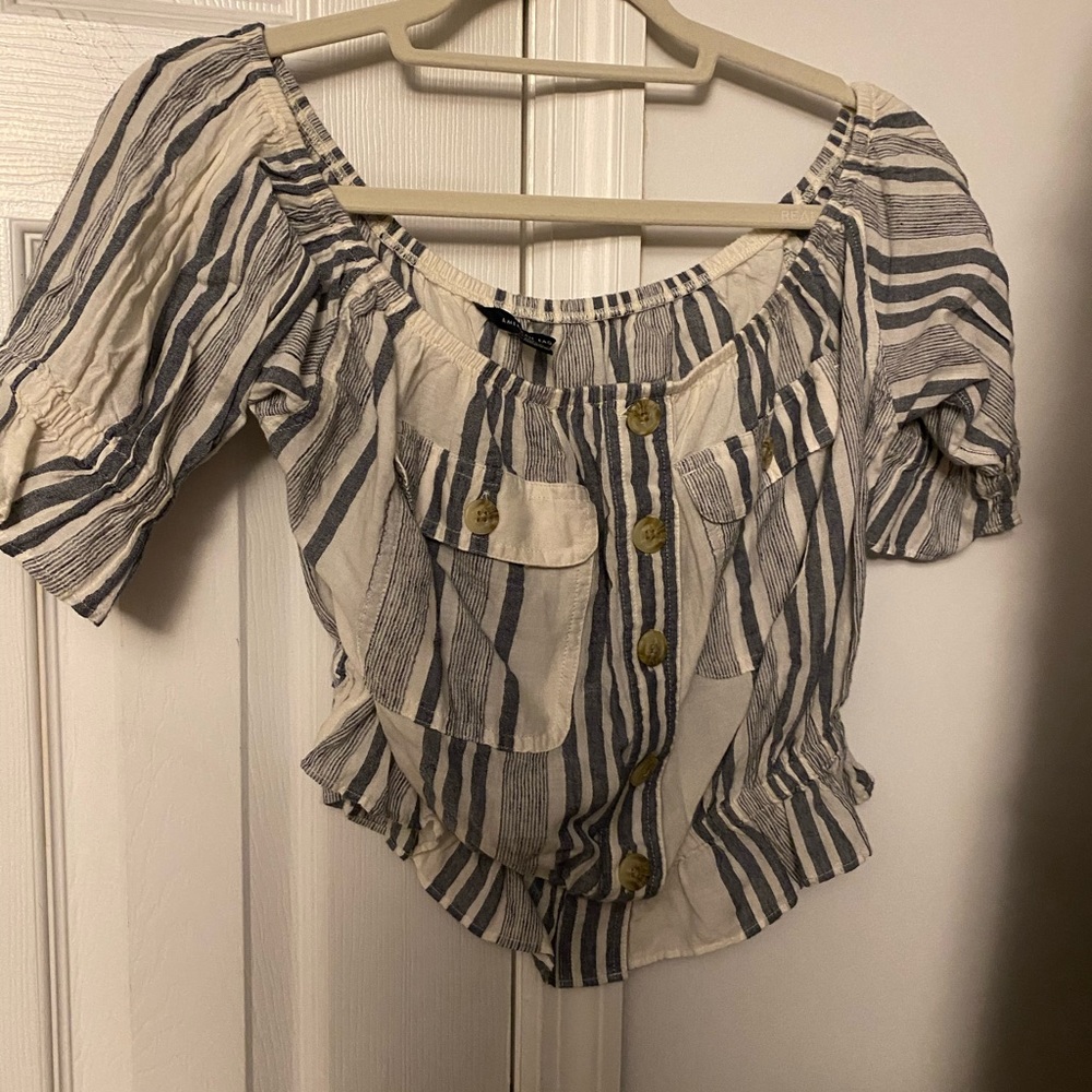 American eagle crop top